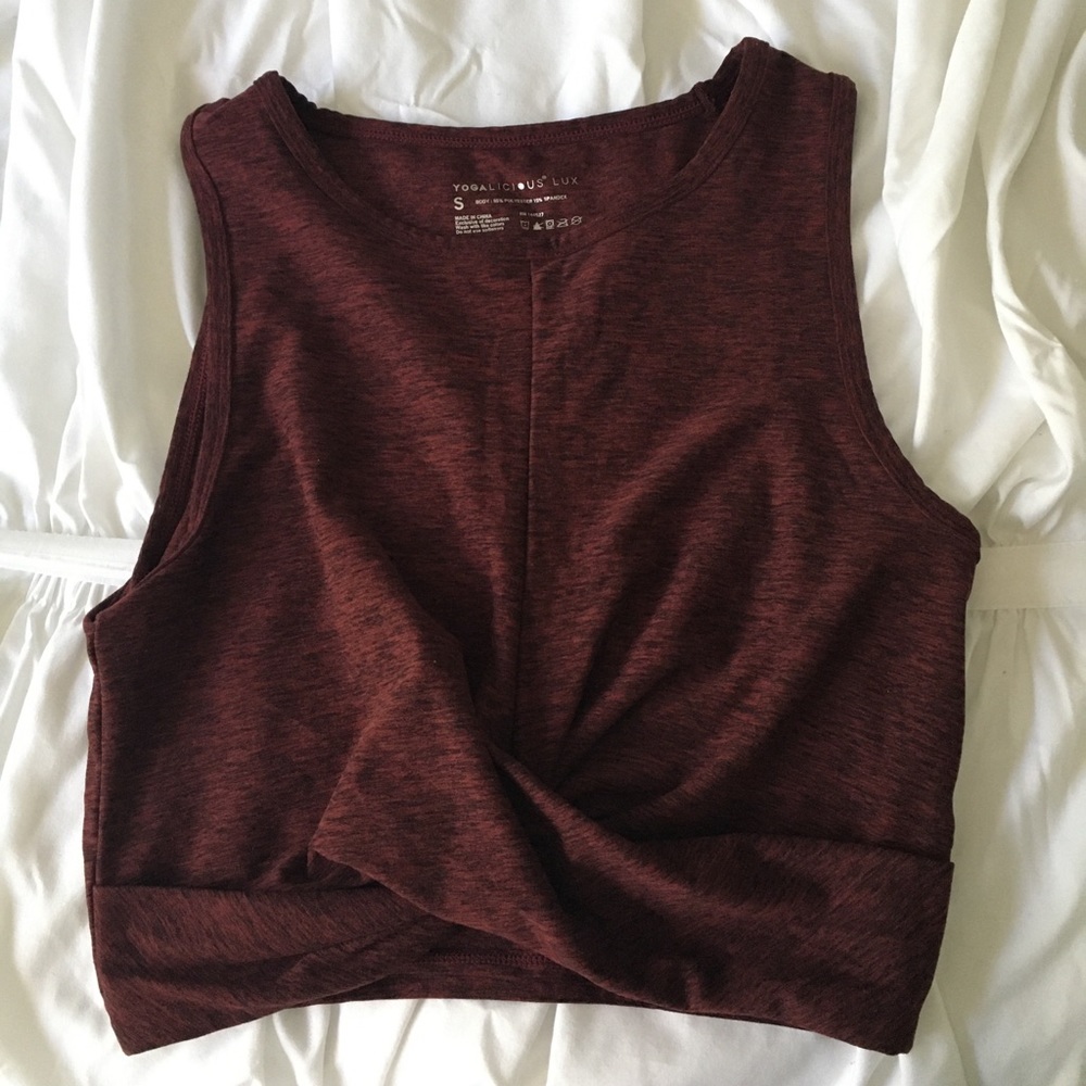 Yogalicious athletic crop top